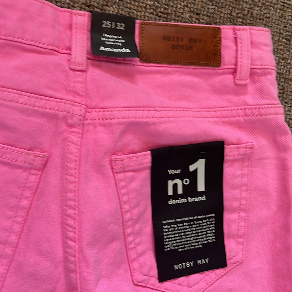 Noisy May Pink Straight Leg Jeans - Picture 3 of 8